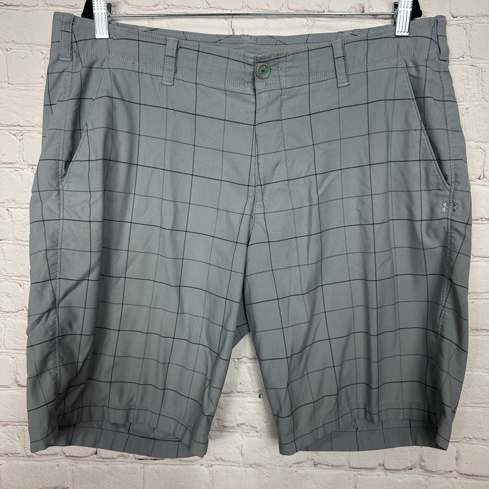 Under Armour Performance stretch golf‎ Casual gray 10.5" Shorts, sz 40